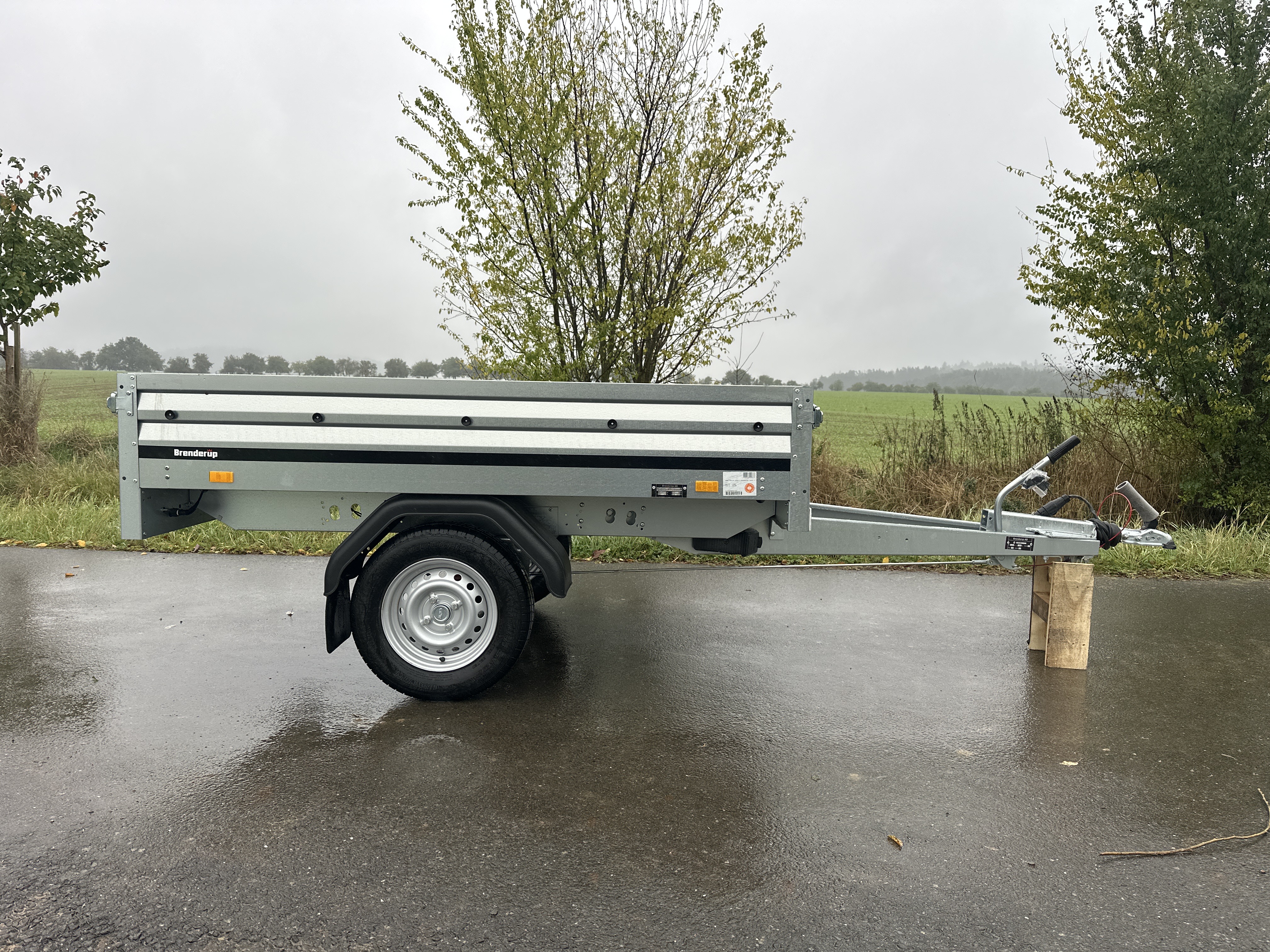 Přívěsný vozík Brenderup 3205 SB 1000kg, 203x142x35