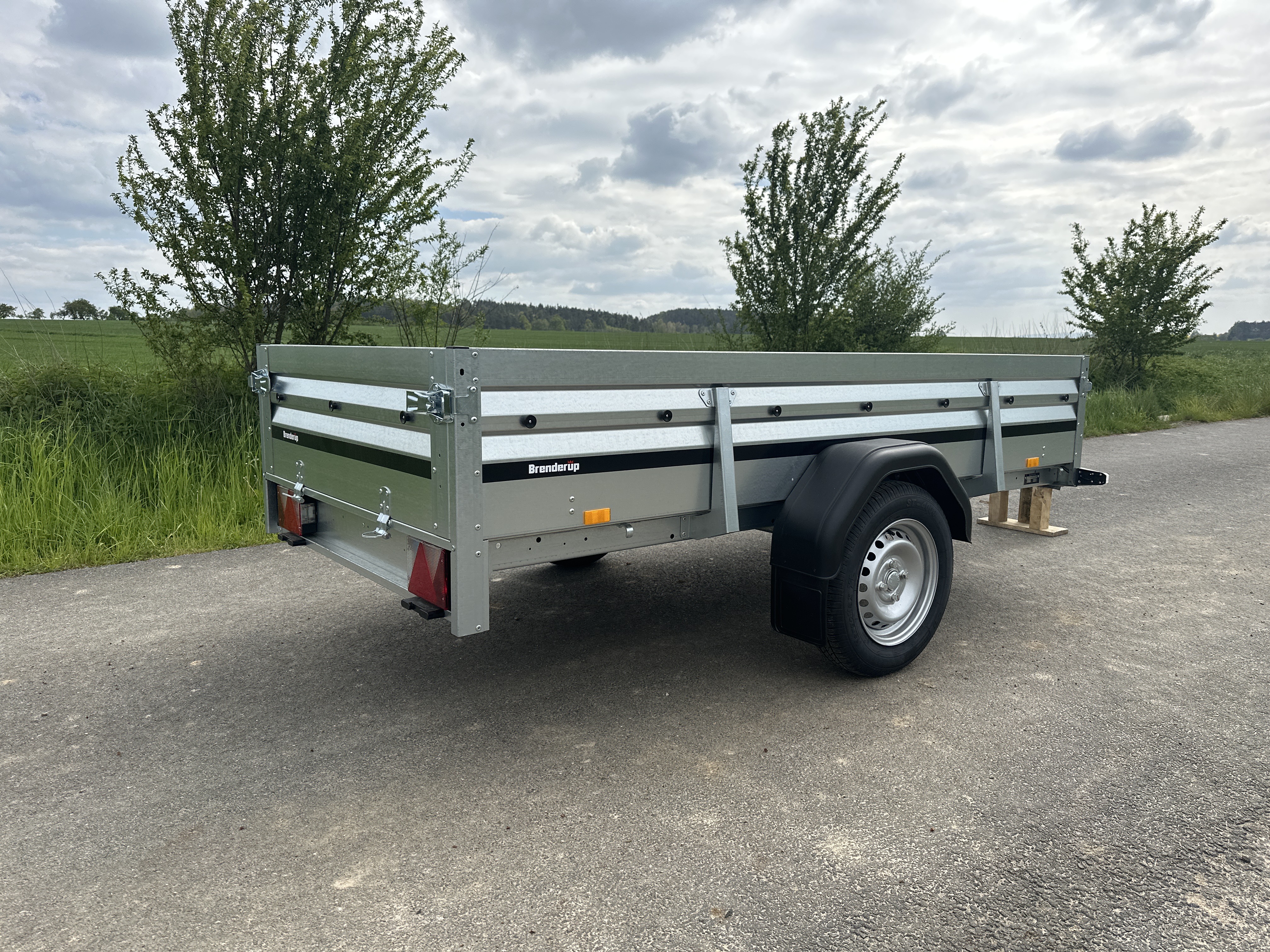 Brenderup 2260S - 258x128