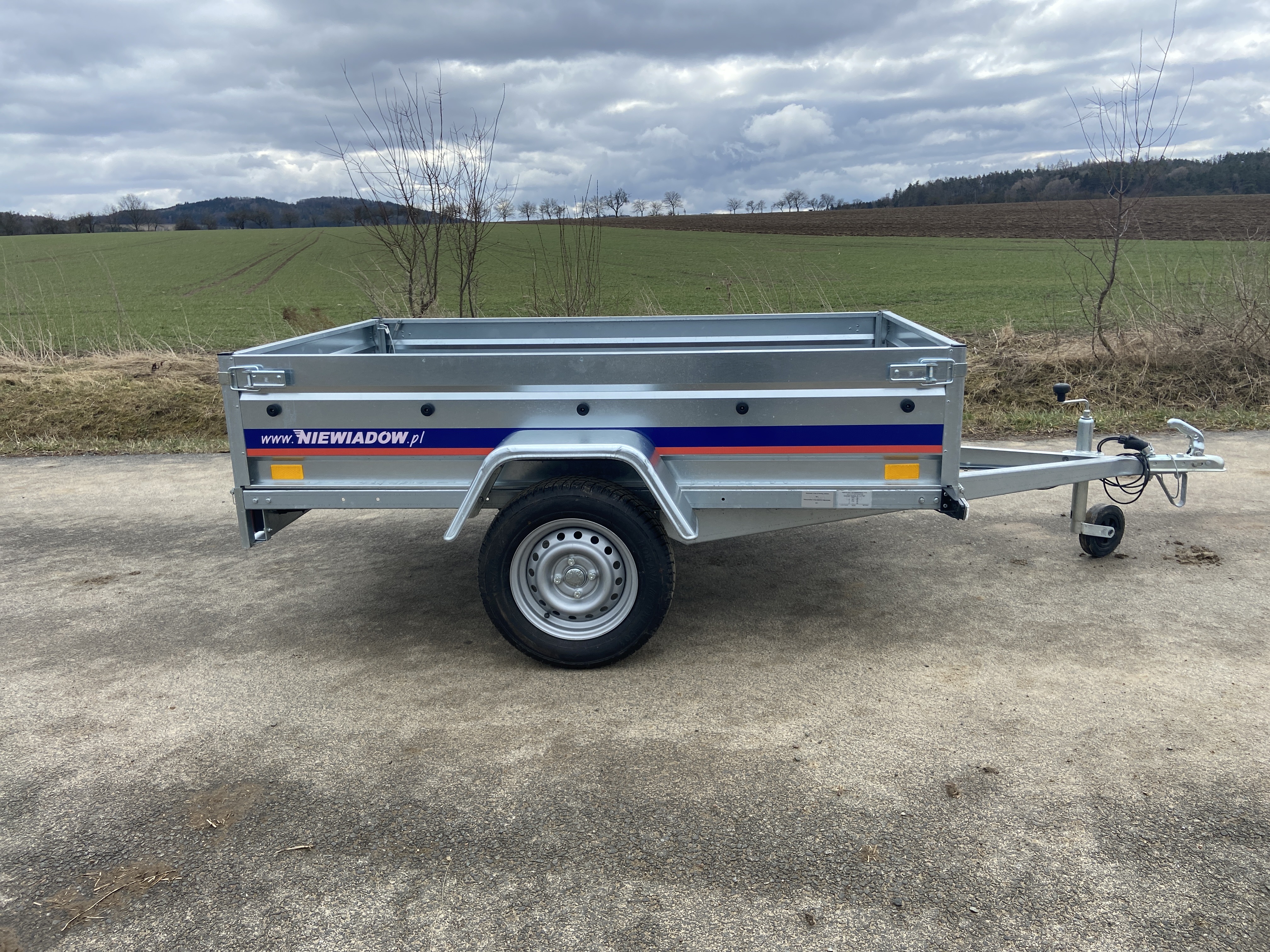 Přívěsný vozík - Niewiadow BE 7320 U sklopný - 2060 x 1210 x 380
