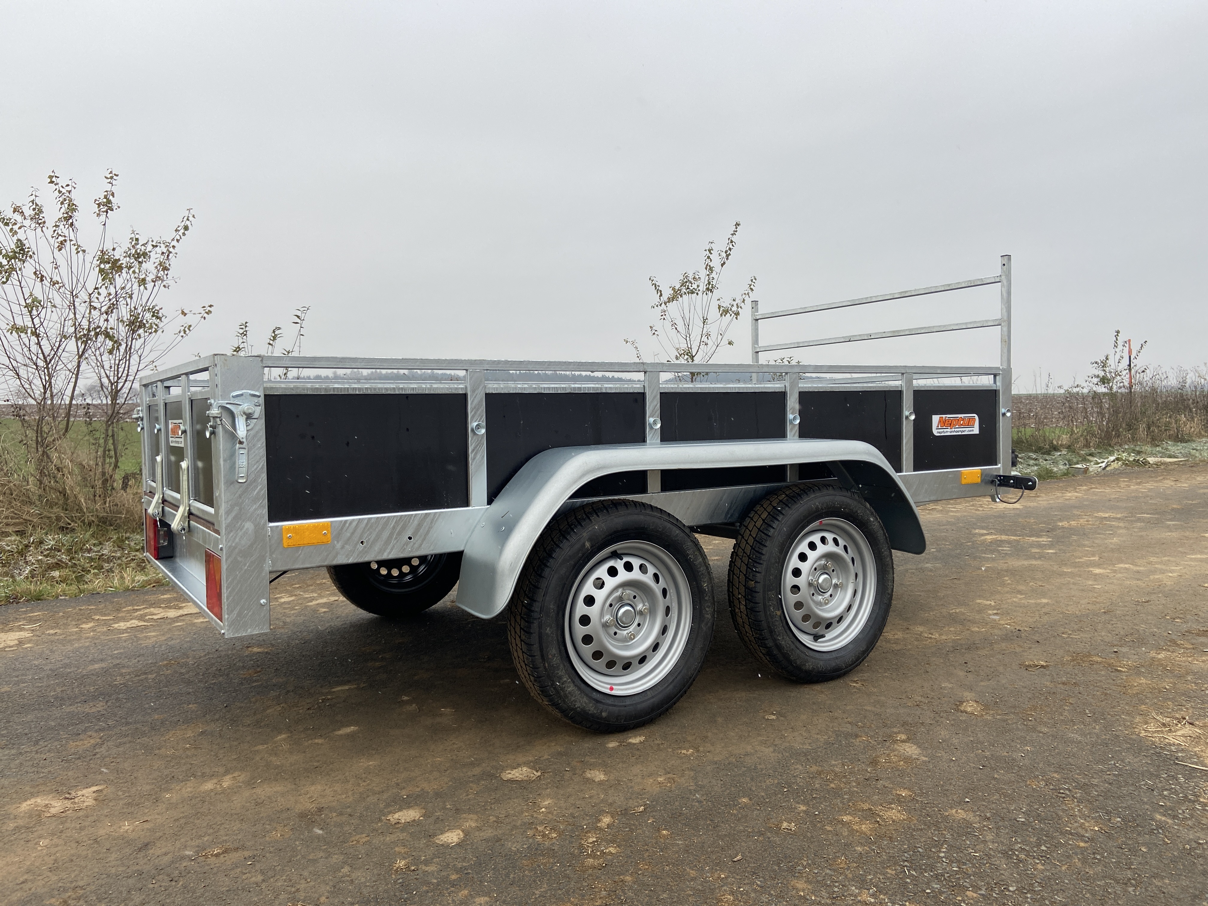 NEPTUN Trailwood - 2x 750 kg - 253x125x35,5 cm