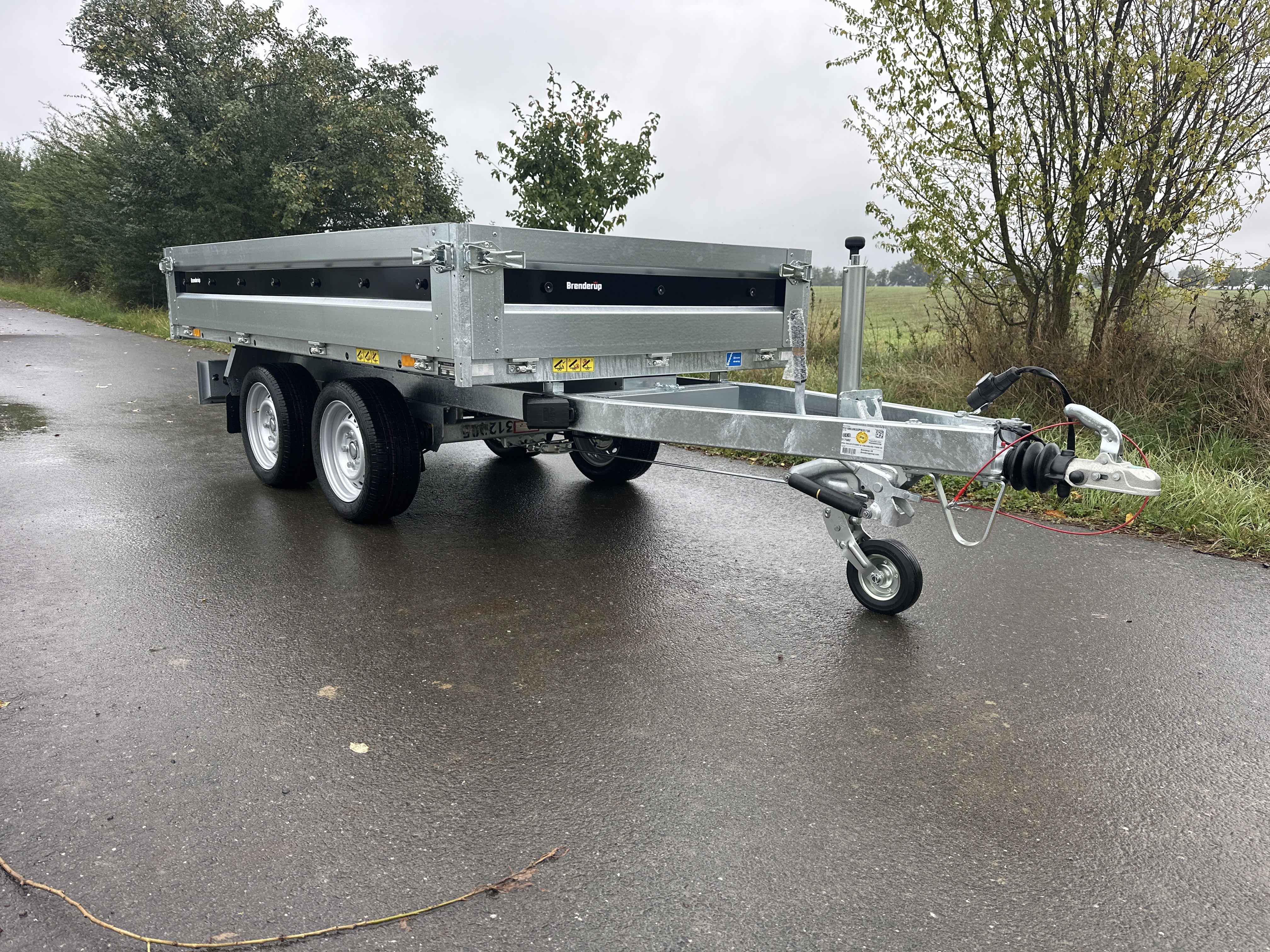 Elektrohydraulický sklápěč Brenderup BT4260STB 2700 kg