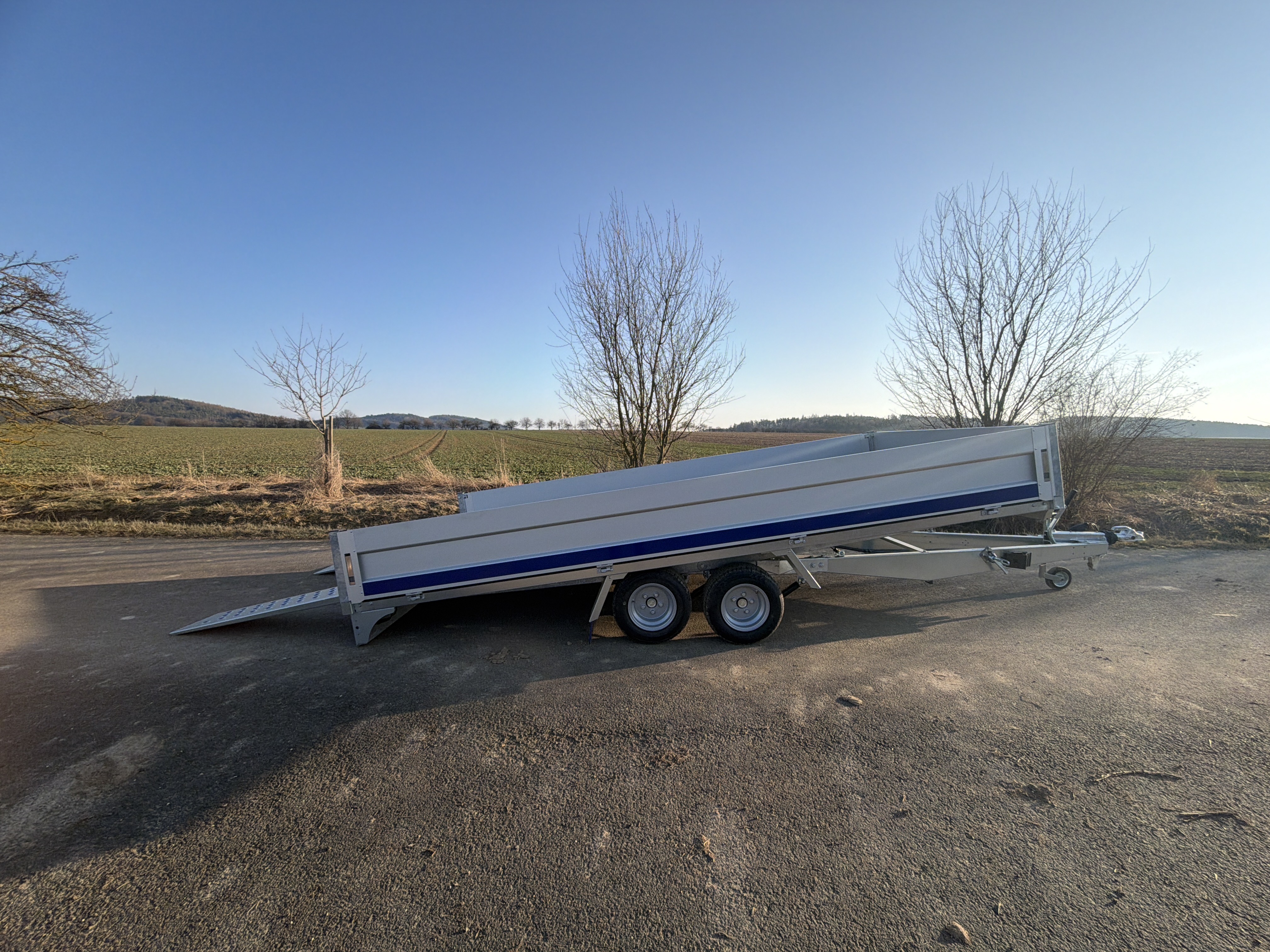 Přepravník automobilů - Sonda II Cargo - 400x205x40 cm, 2500 kg