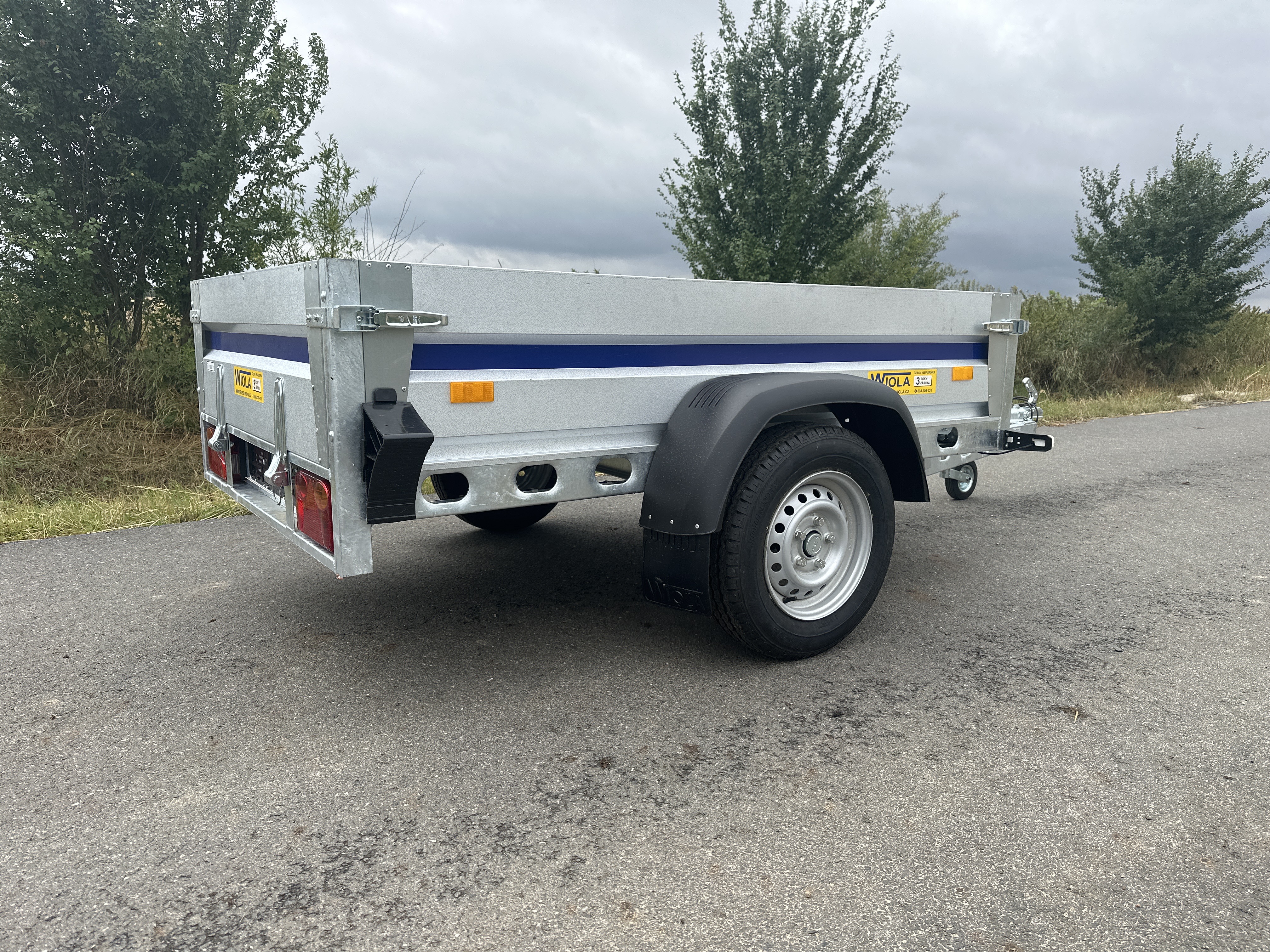 Přívěsný vozík - KUJAWIAK - s nápravou AL-KO 1300 kg