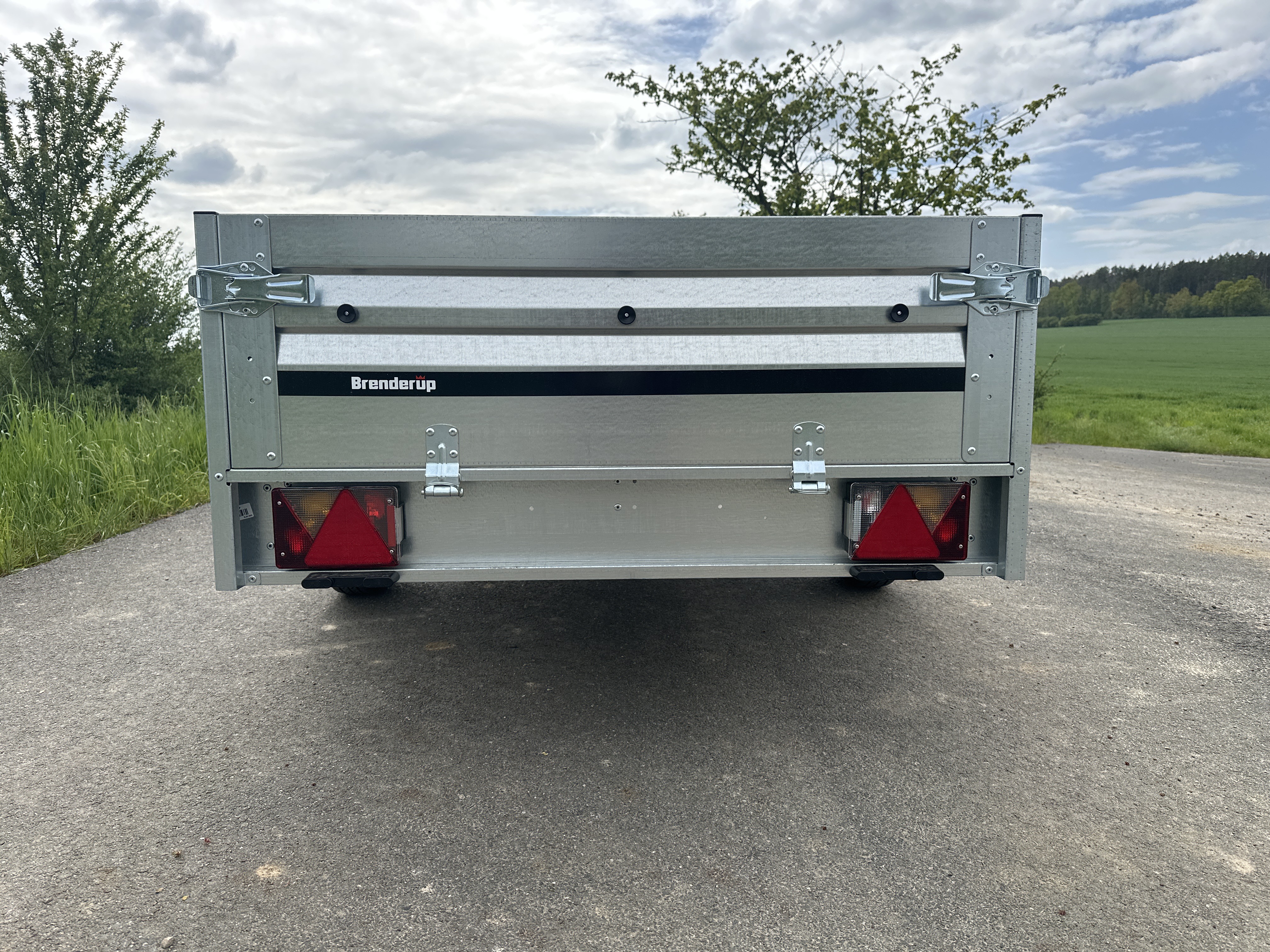 Brenderup 2260S - 258x128