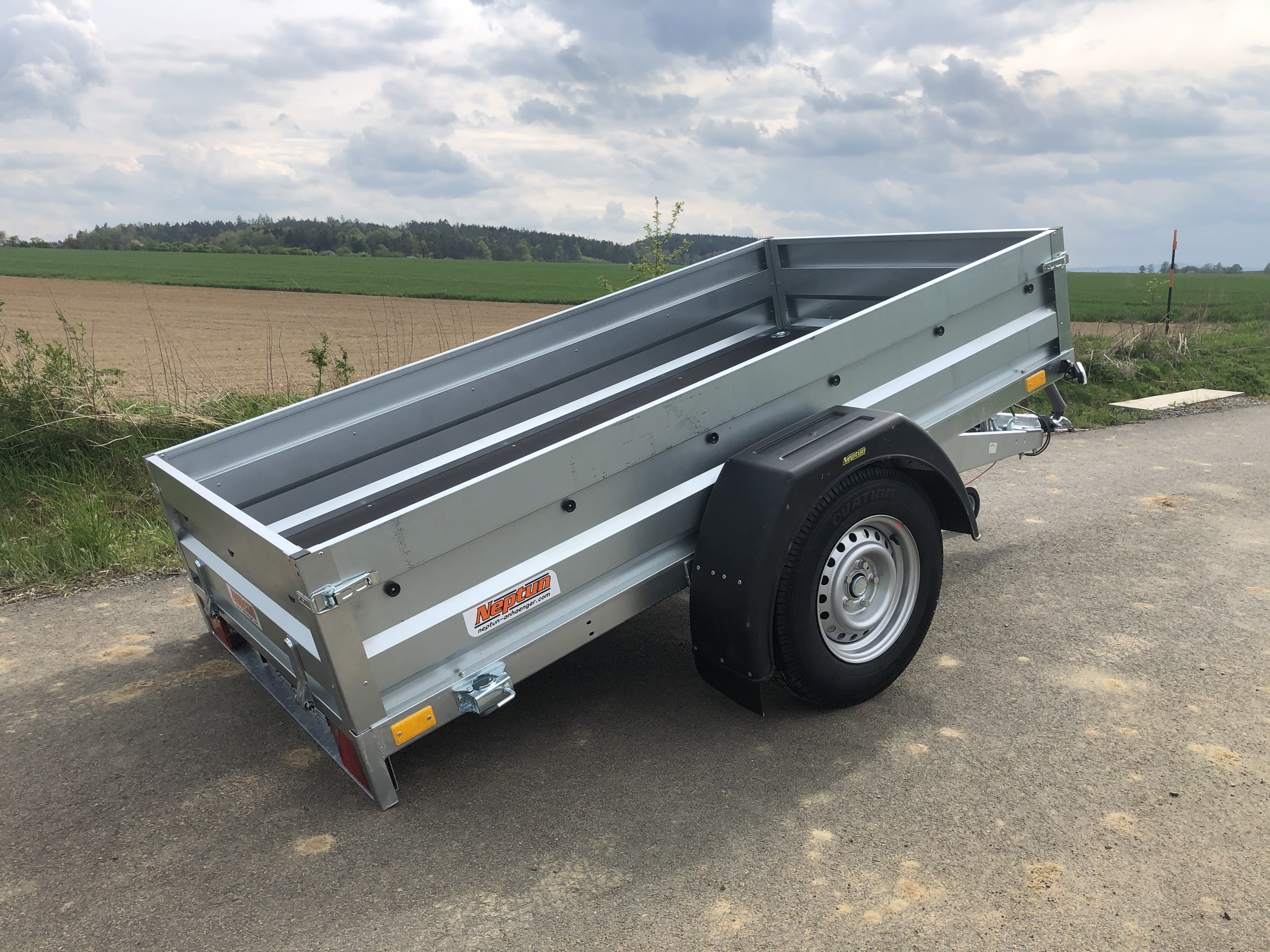 NEPTUN RUSTIK - sklopný 1300 kg - 253x129x40 cm