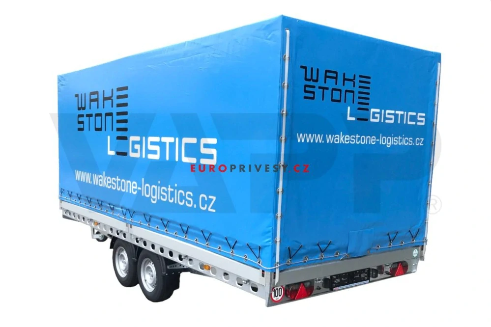 Plachta s konstrukcí PVV 4020