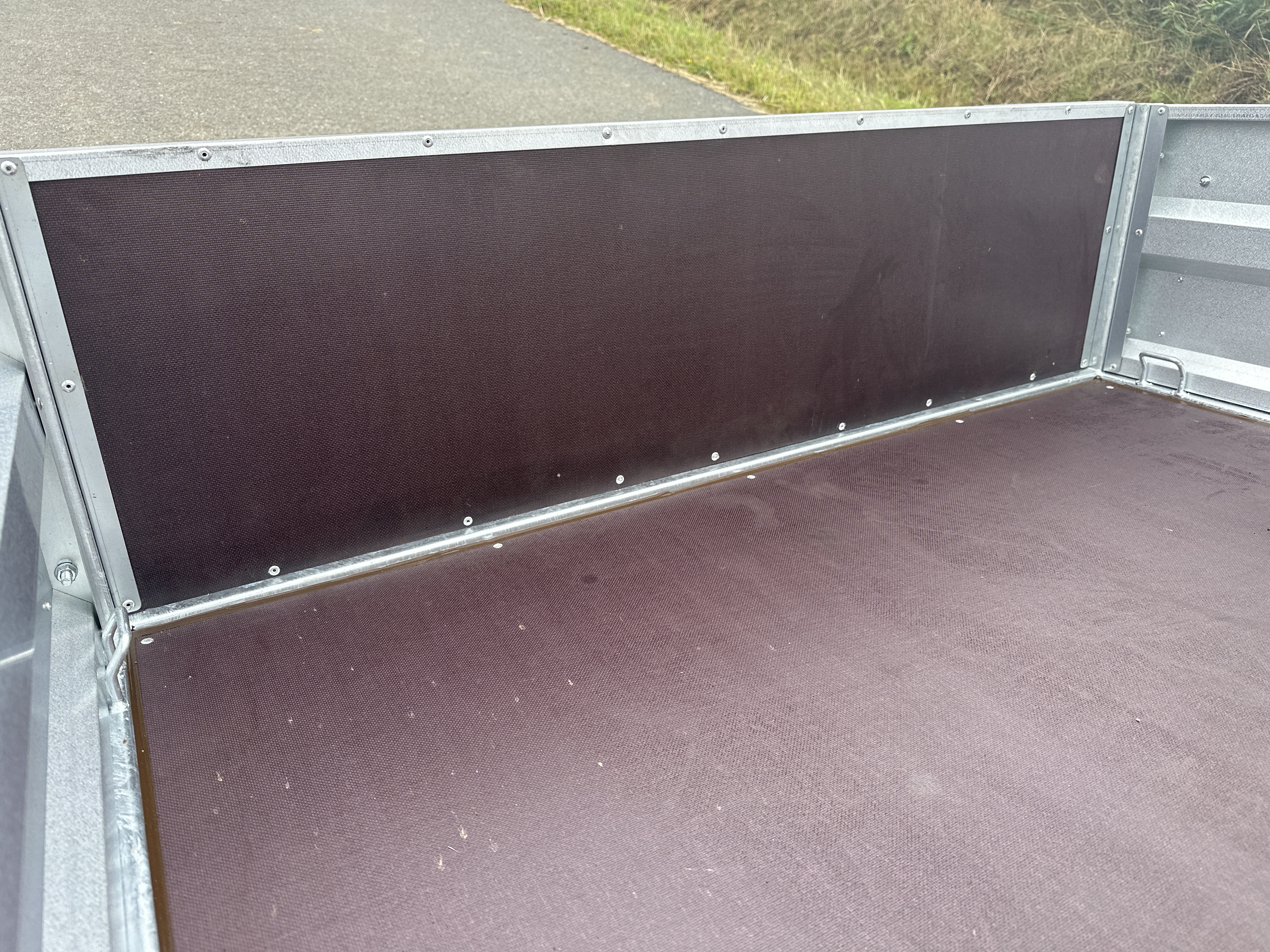 Přívěsný vozík - SILEZIA - s nápravou AL-KO 1300 kg